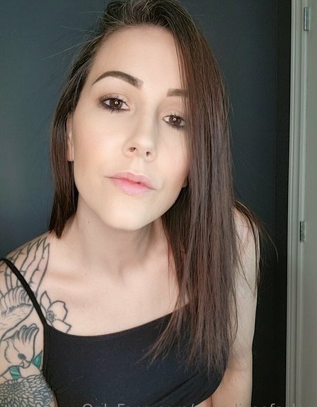 paradiseofsoles pornographic model gallery