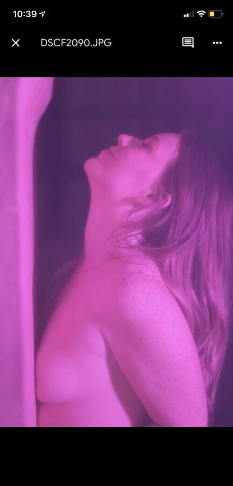 echoparke star hot photo