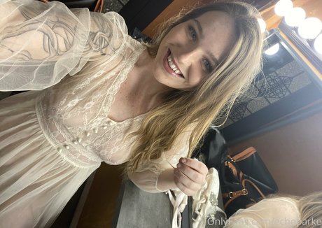 echoparke model sexy pics