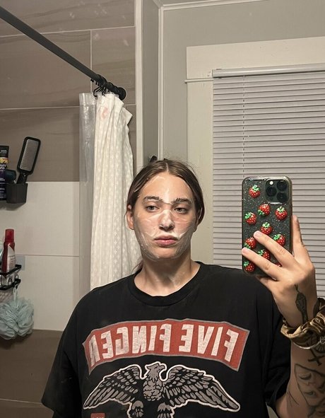 Sophia Cundiff model images