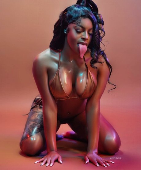 trans free onlyfans hot nude image