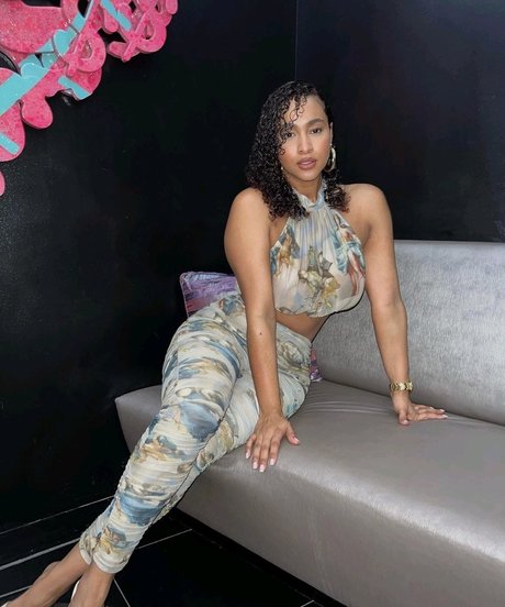 Pink besos top pornstar photos