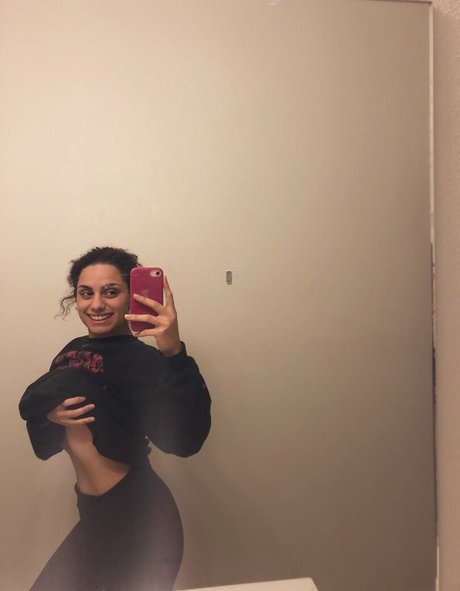 Desire Negro nude pornstar archive