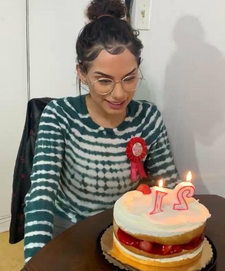 Desire Negro high quality actress pic