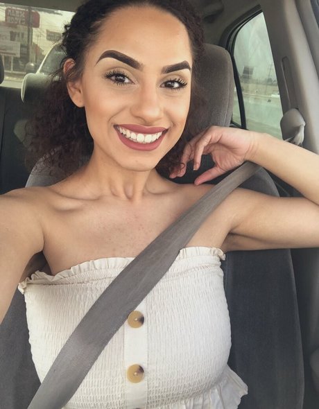 Desire Negro xxx pornstar image