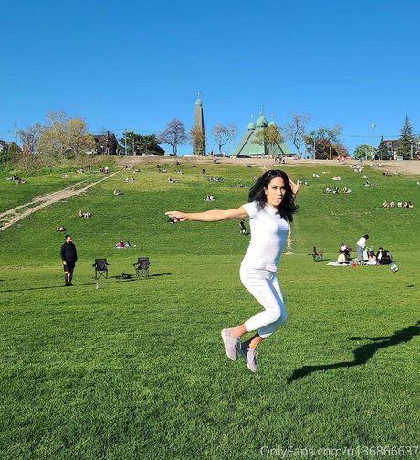 ayavonlee hot pornstar photo