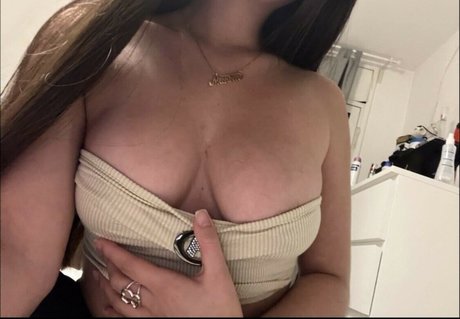 Alexandra blue exclusive star photos