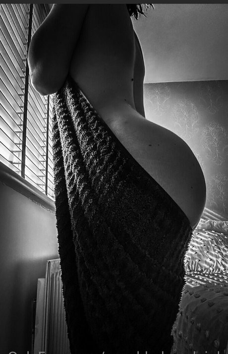 peachbylucy leigh actress images