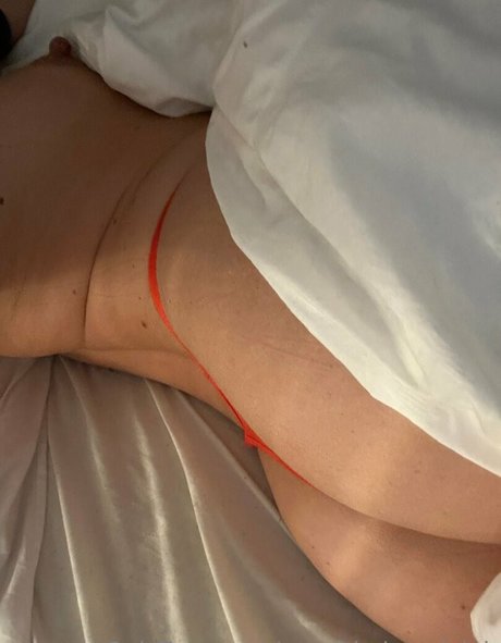 peachbylucy leigh pretty pornstar pics