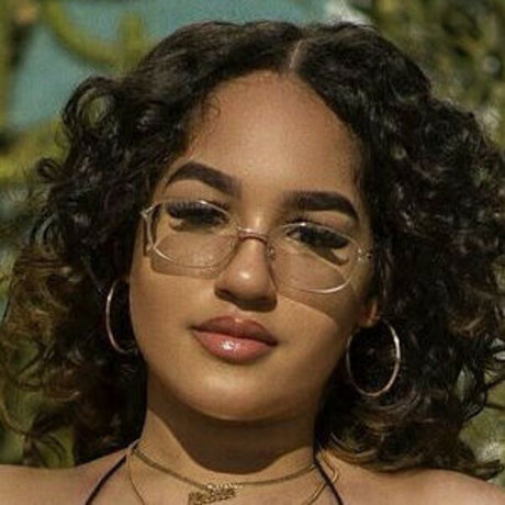 Beyourownlex pornstar adult gallery