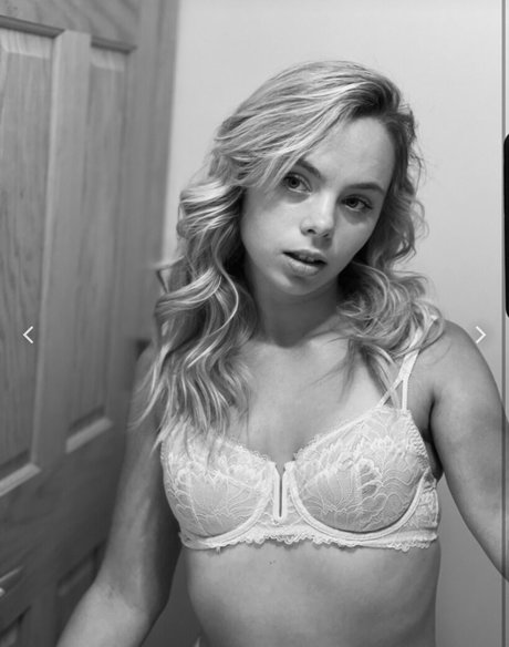 non nude onlyfans sexy nudes photo