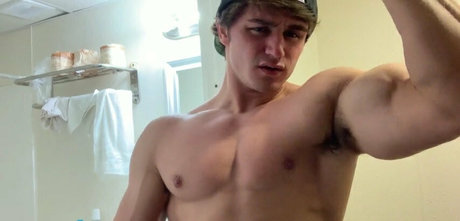 non nude onlyfans free nude pic