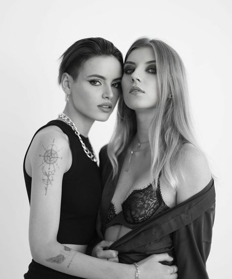 Adelia Vainshtein model erotic galleries