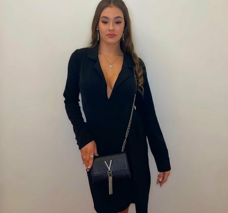 real nude onlyfans beautiful nude picture