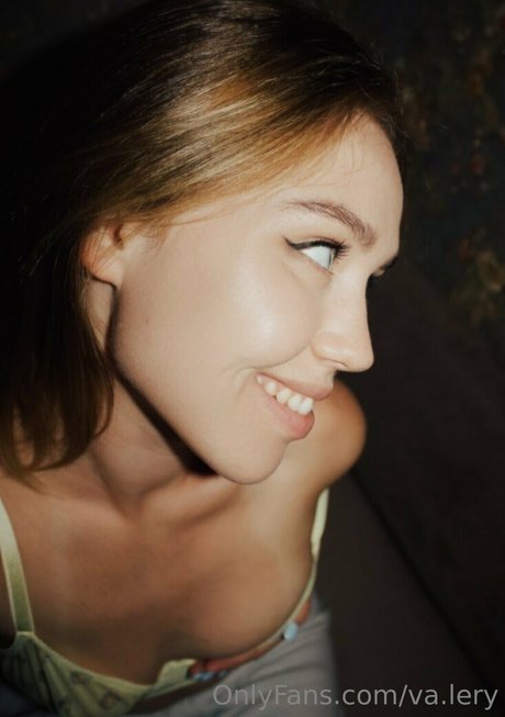 va lery exclusive actress pictures