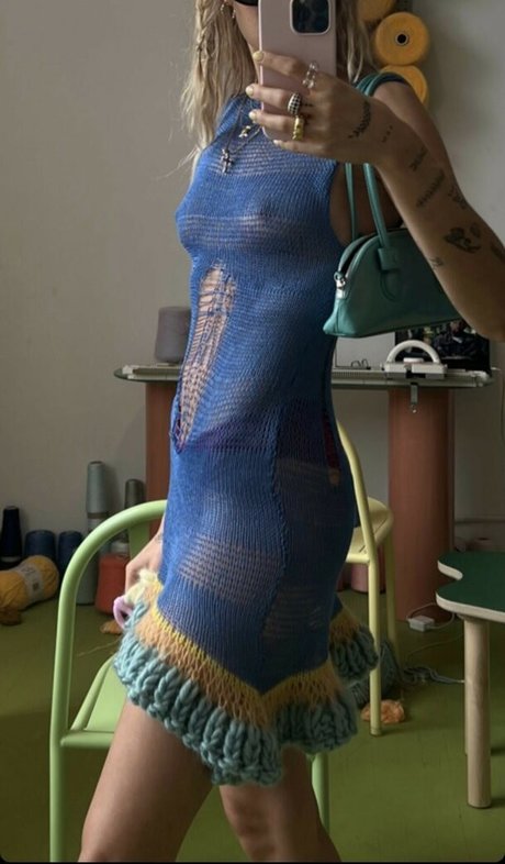 Lindsay Vrckovnik Linmick nudes star img