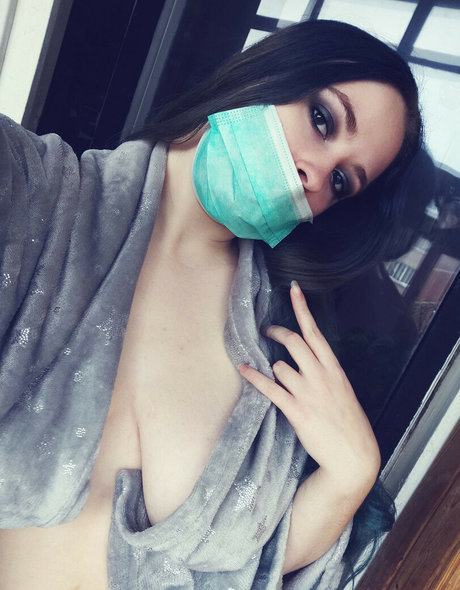 hairy legs onlyfans hd image