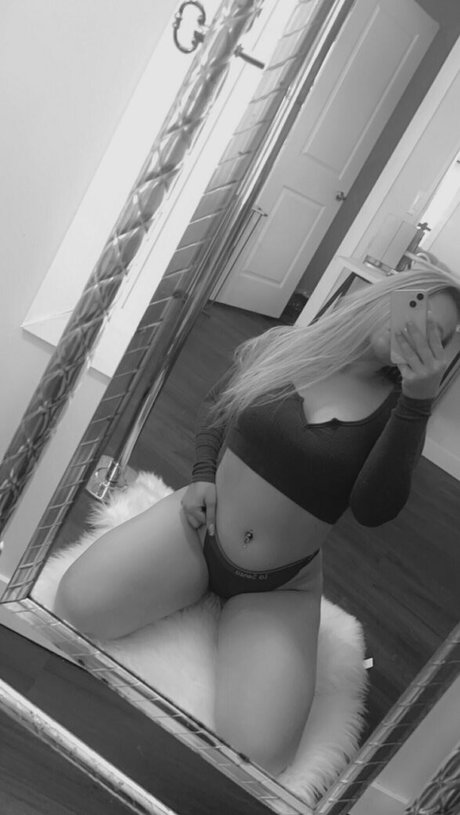 isnowyummy adult star picture