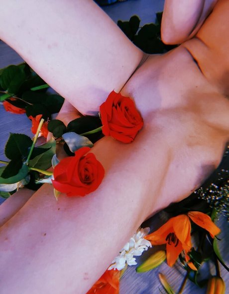 mayloveyou model erotic galleries