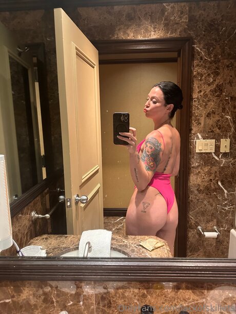 lackofskillets sexy star photos