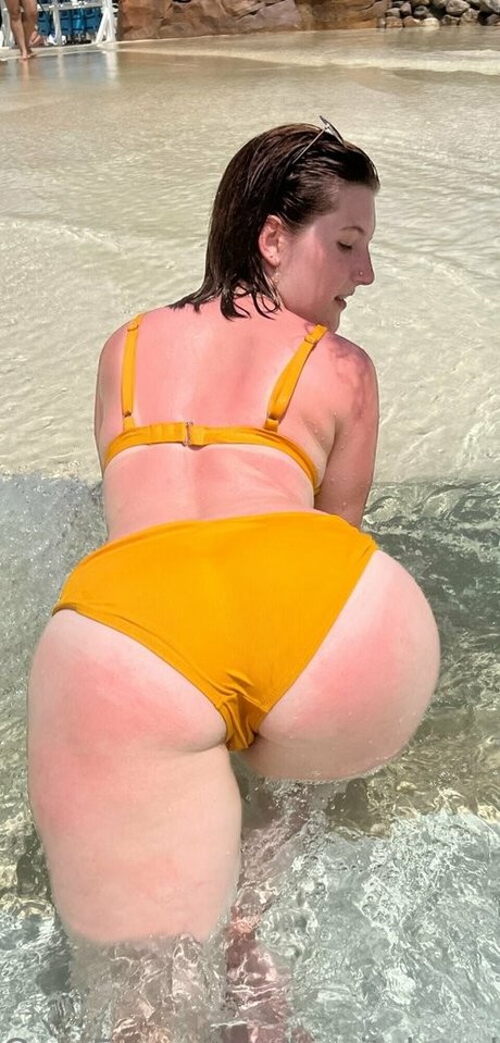 HeyItsBroski top actress img