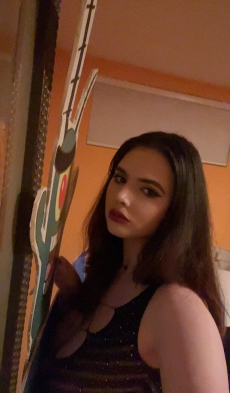 Auroramalak model high quality archive