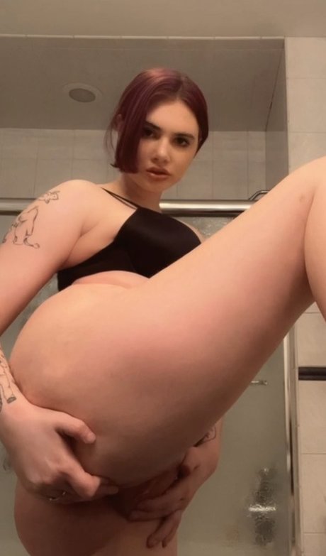 Auroramalak xxx model picture