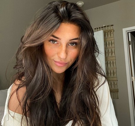 beautiful face onlyfans pretty pic