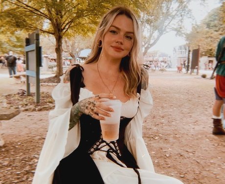 famous femboy onlyfans erotic pictures