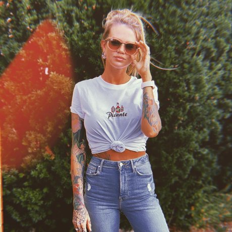 solo pussy onlyfans beautiful photos