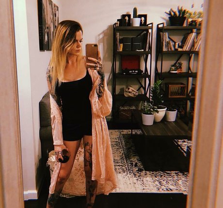 skin onlyfans free pics