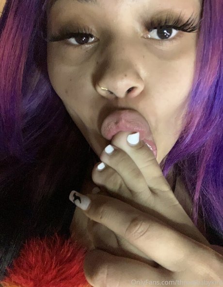 throatbabykira model hot img