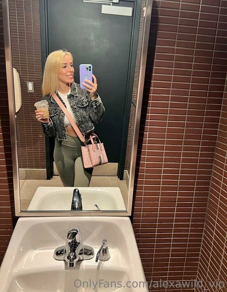 alexawild vip model sex pics