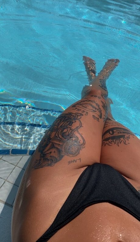 Ryrenee hot actress pics