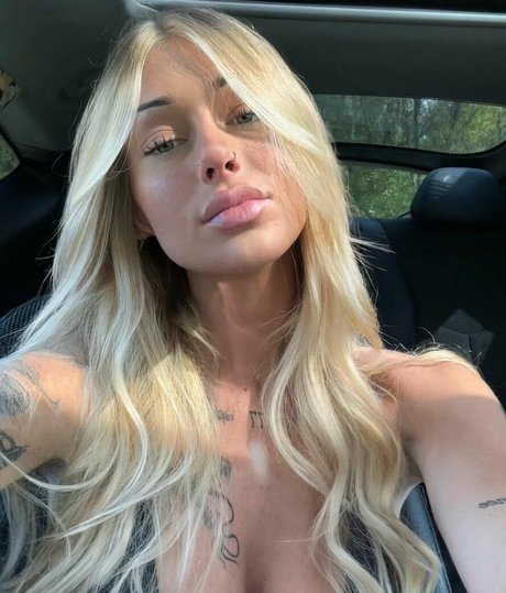 Ryrenee model nudes galleries