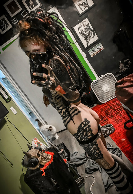 thick latina milf onlyfans art naked gallery