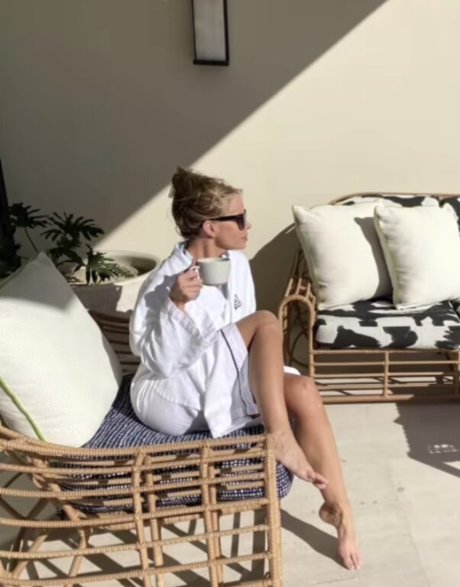 Cheryl Hines erotic actress img