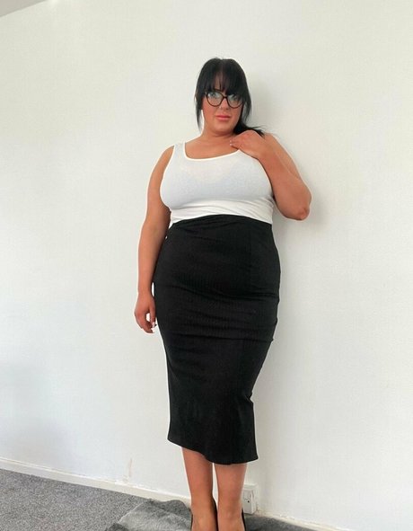 deleteduser20233 nice model img