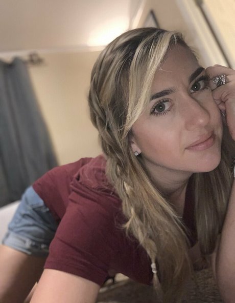 badasstxmama art pornstar pic