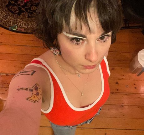 Casey Lee Williams art star pic