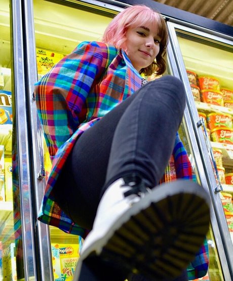 Casey Lee Williams star nice pics