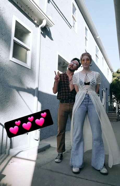 Tybee Diskin model exclusive img