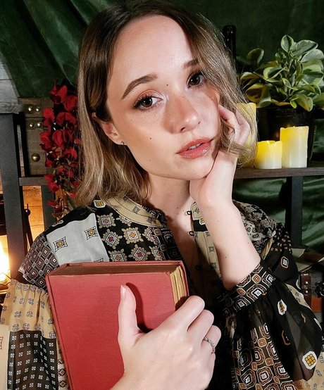 AmyKay ASMR art model archive