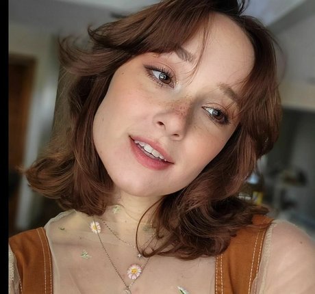 AmyKay ASMR perfect star pic