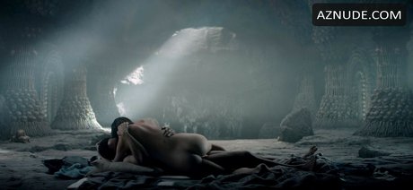 Anya Chalotra star nude archive