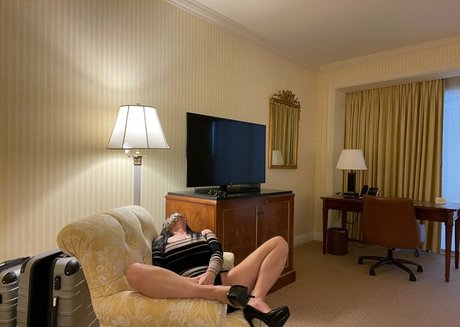 hot mature onlyfans free naked galleries