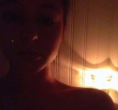 Girlfriend Reviews star high quality images