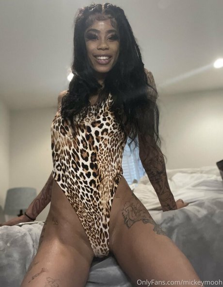 mickeymooh model sexy archive