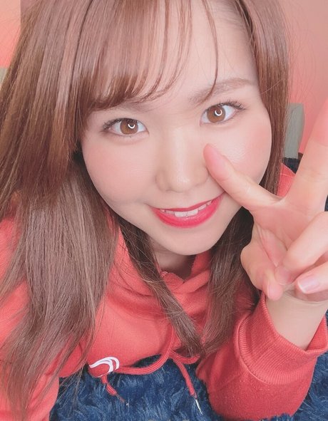 jgirlrena model sex img