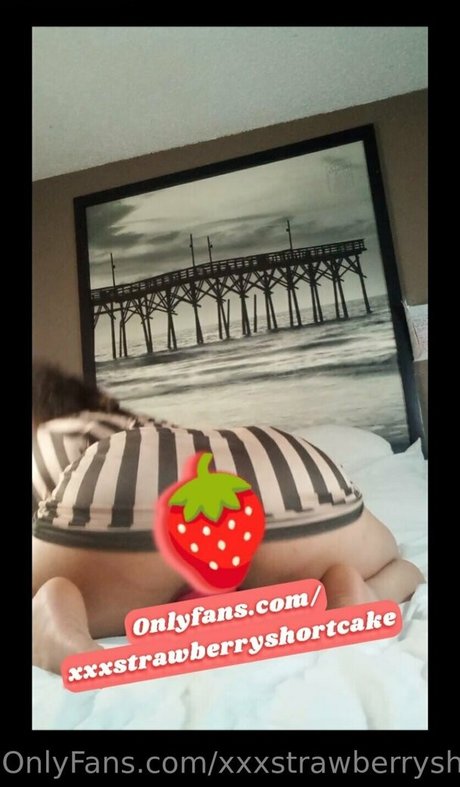 xxxstrawberryshortcake erotic pornstar picture